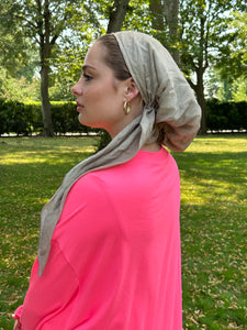 Summer Scarves, Pretied